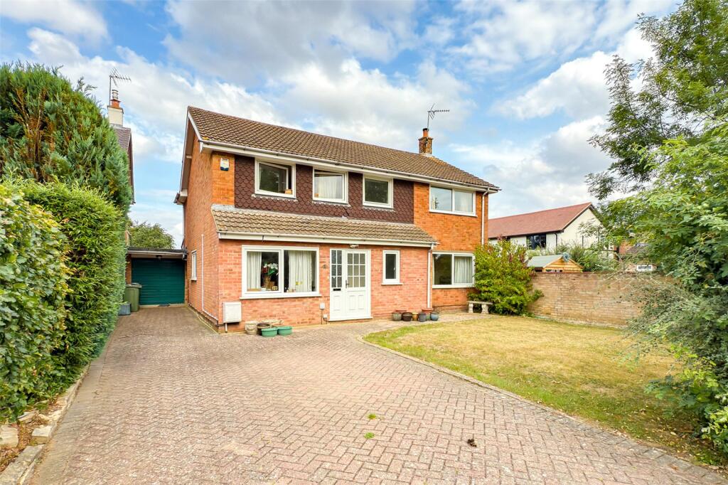 Grant Gardens, Harpenden, Hertfordshire, AL5