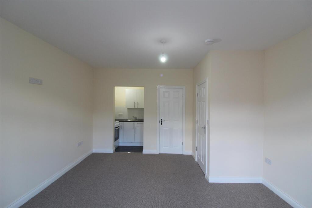 Additional image 2 of Oxford Road, Acocks Green