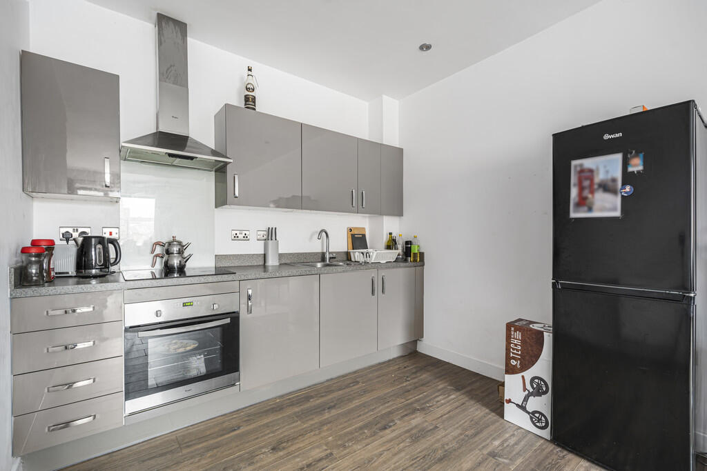 Additional image 2 of Honduras Wharf, 14 Summer Lane