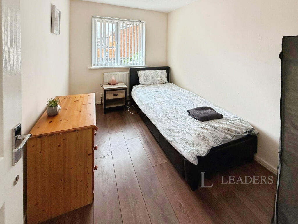 Additional image 13 of Fastmoor Oval, B33