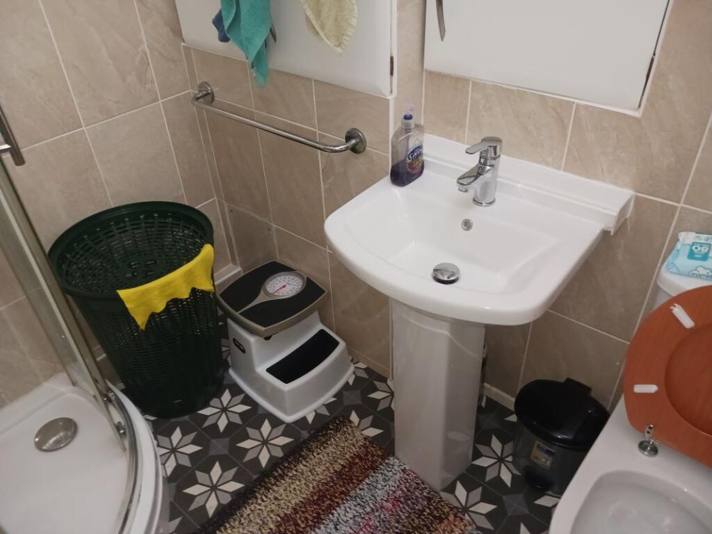 Additional image 9 of 13 Green Court, 643 Fox Hollies Road, Hall Green, Birmingham, West Midlands, B28 9DP