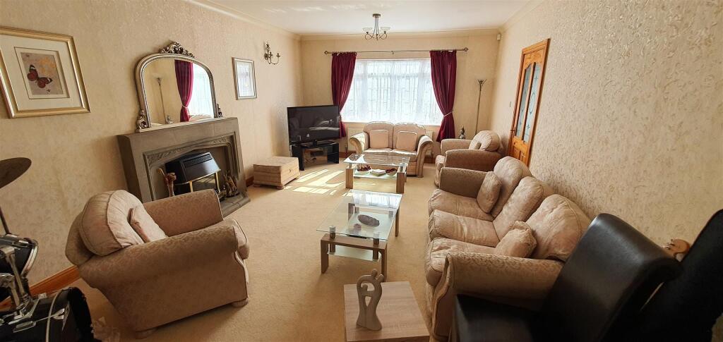 Additional image 4 of Englestede Close, Handsworth Wood, Birmingham