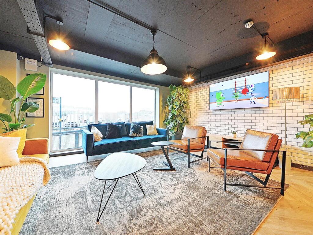 Additional image 14 of Birmingham | Student | September | B19