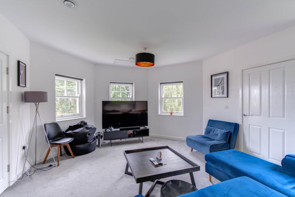 Additional image 3 of New House Farm Drive, Northfield, Birmingham, West Midlands, B31