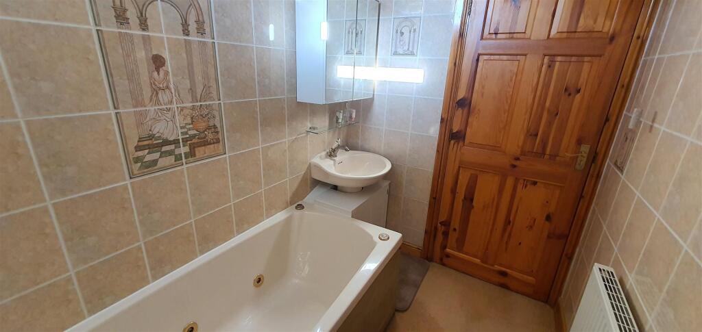 Additional image 40 of Englestede Close, Handsworth Wood, Birmingham