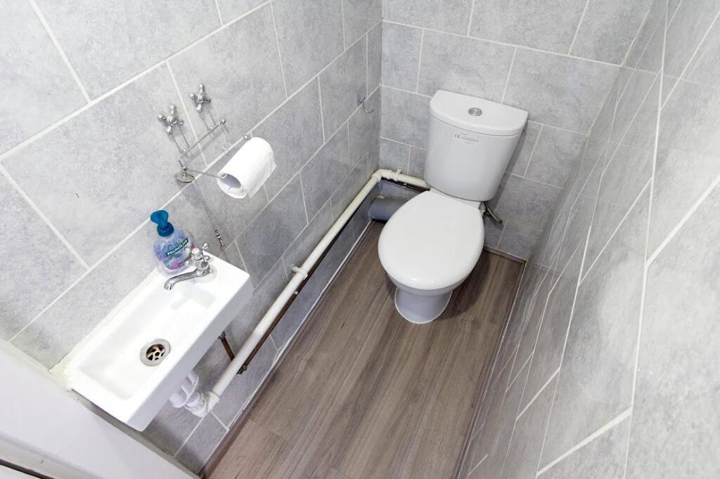 Additional image 8 of Greenvale, BIRMINGHAM, West Midlands, B31