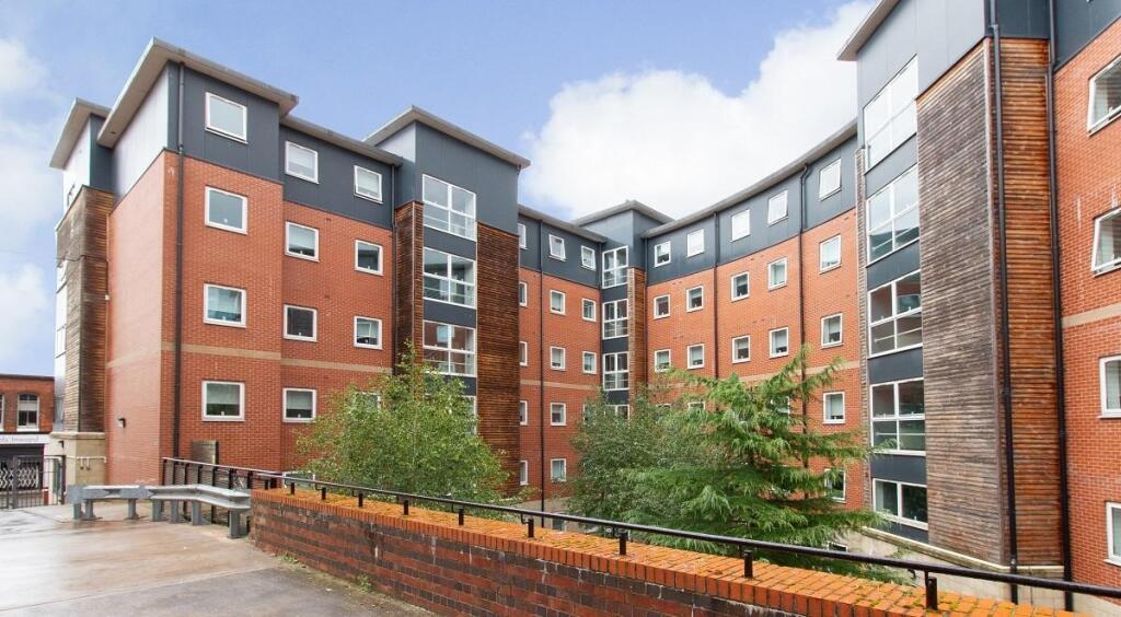 Additional image 8 of Birmingham | Student | September | B19