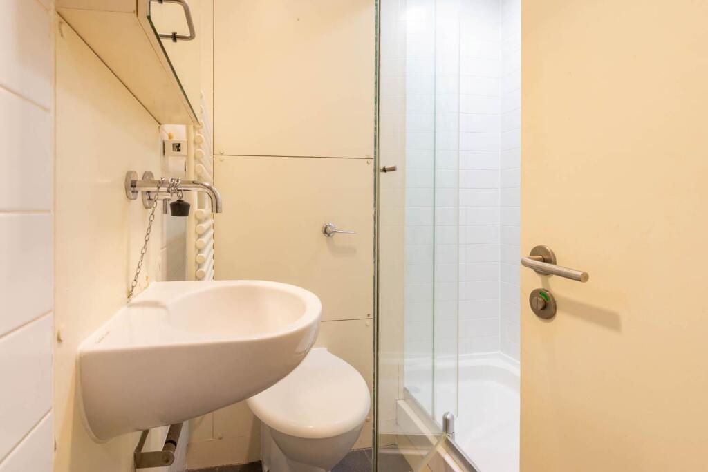 Additional image 8 of Cathedral Apartments, Barwick Street, B3 2NT