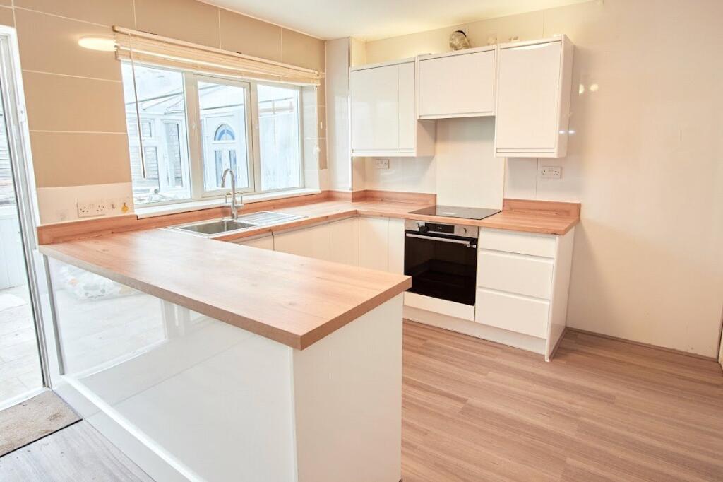 Additional image 5 of Greenvale, BIRMINGHAM, West Midlands, B31