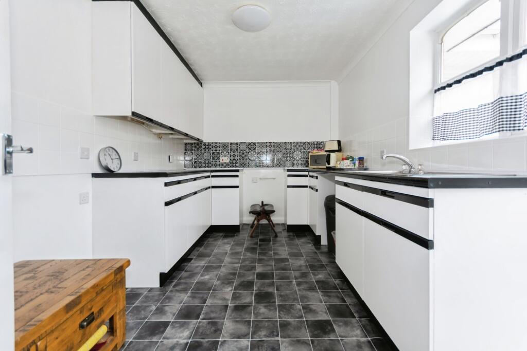 Additional image 3 of Oldhouse Farm Close, Birmingham, West Midlands, B28
