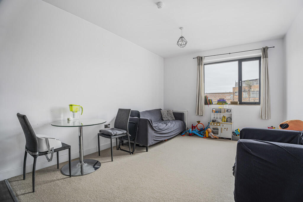 Additional image 5 of Honduras Wharf, 14 Summer Lane