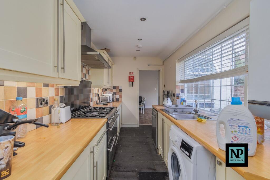 Additional image 8 of 2 Heath Street, Tamworth, B79