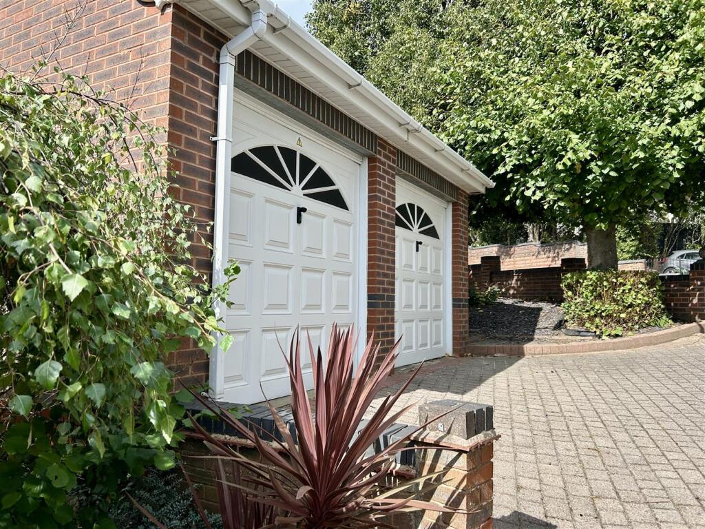 Additional image 30 of Ross, Rowley Regis