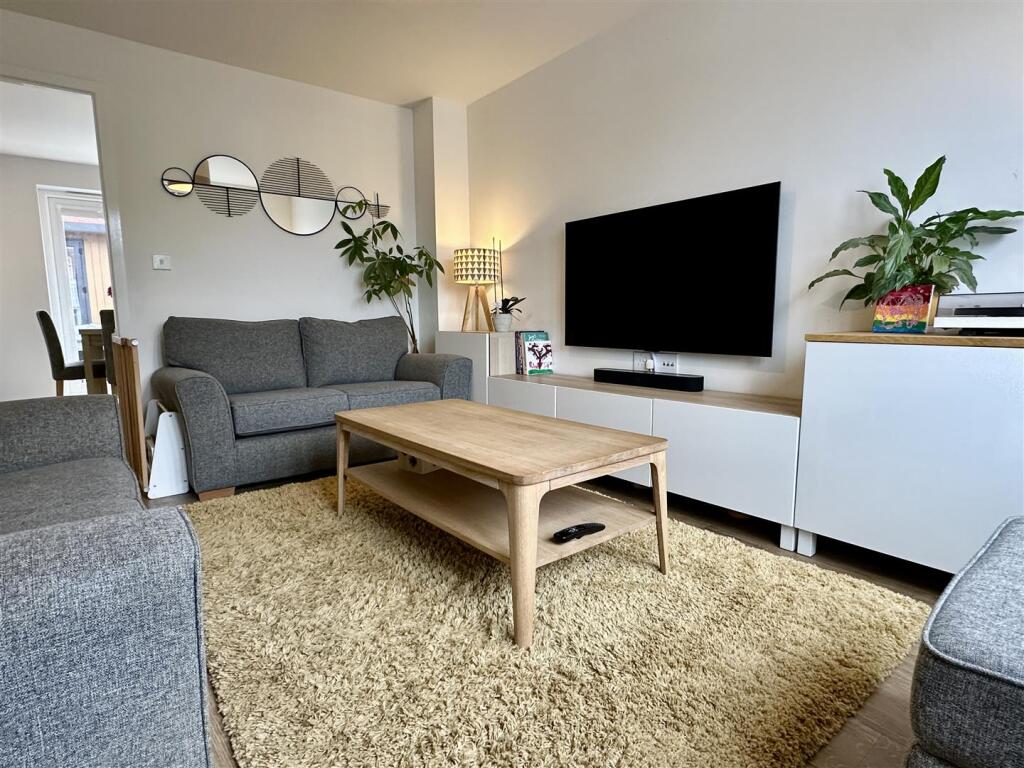 Additional image 28 of Mayors Drive, Alcester