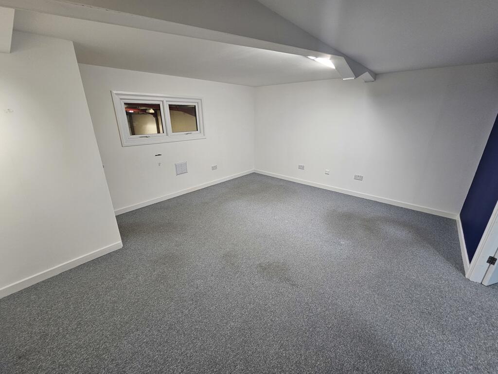 Additional image 8 of Unit 17, Aston Fields Industrial Estate, Aston Road, Bromsgrove, Worcestershire, B60