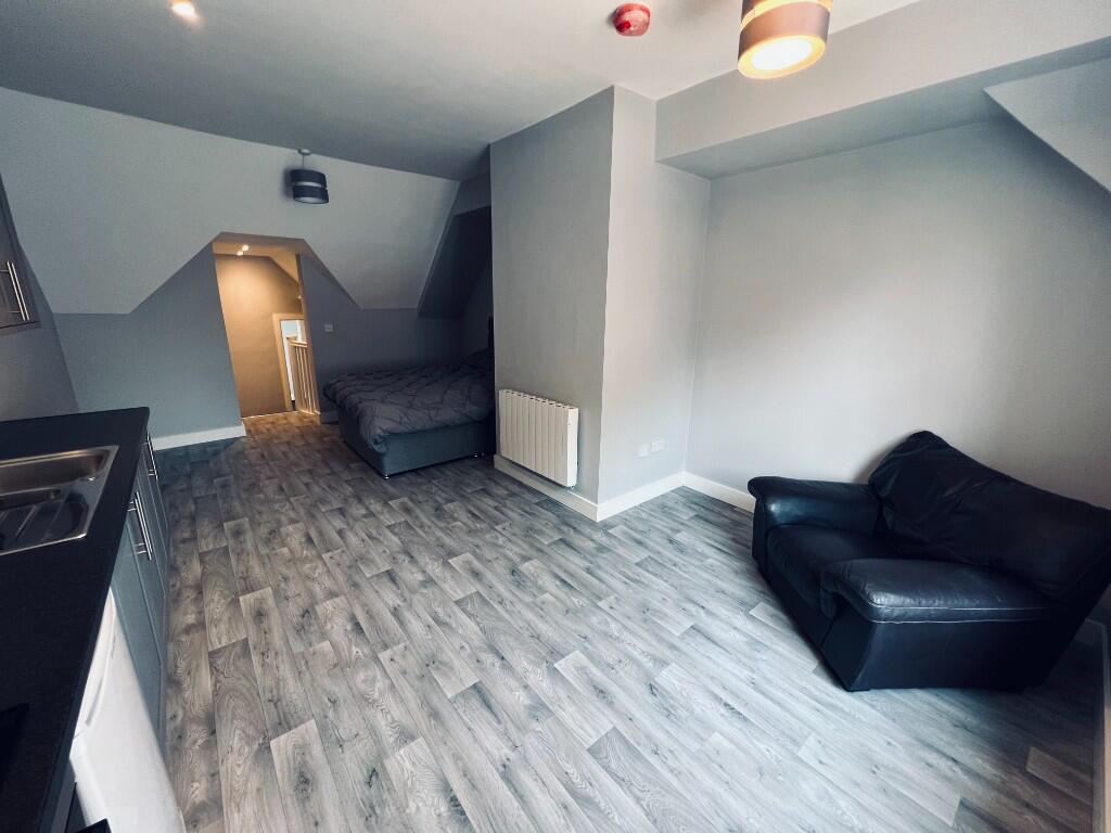 Additional image 9 of Worcester Road, Bromsgrove, Worcestershire, B61