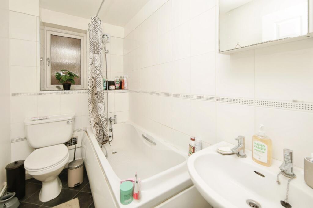 Additional image 11 of Prossers Walk, Coleshill, Birmingham, Warwickshire, B46