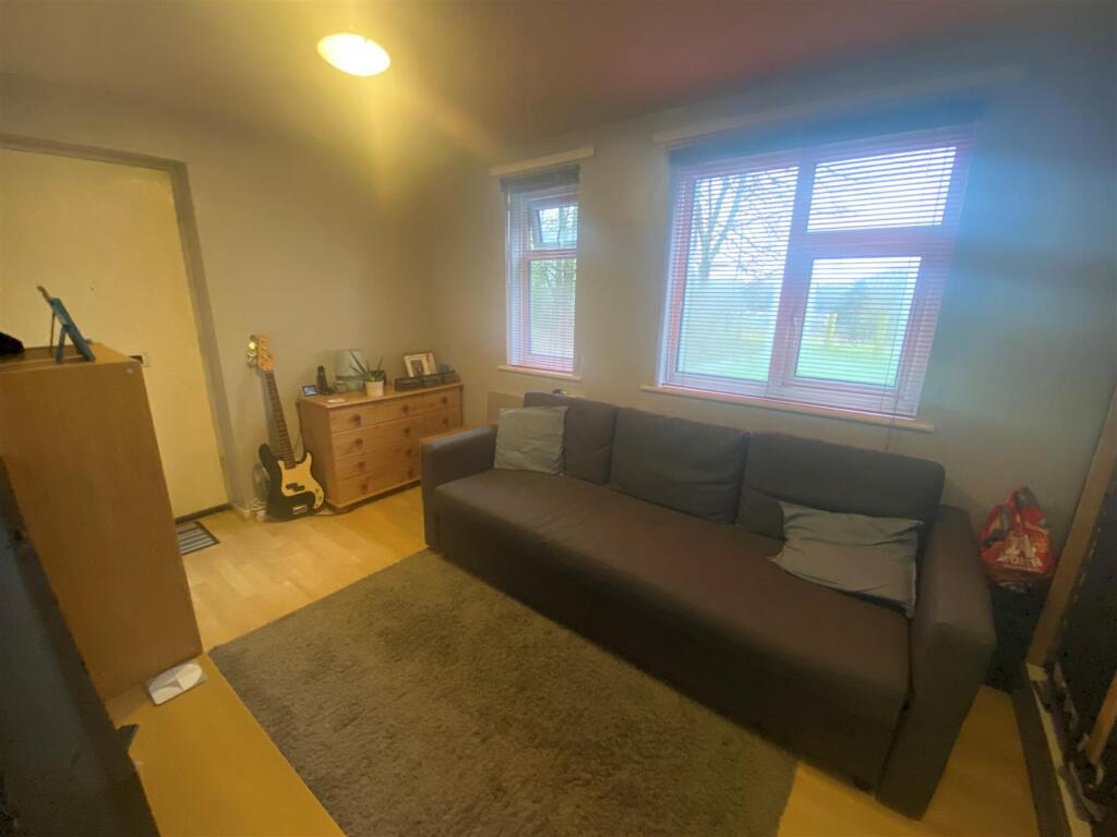 Additional image 4 of Newhall Farm Close, Sutton Coldfield, West Midlands