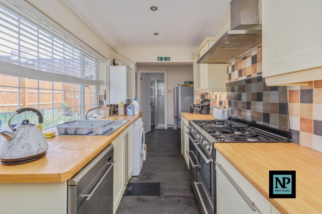 Additional image 7 of 2 Heath Street, Tamworth, B79