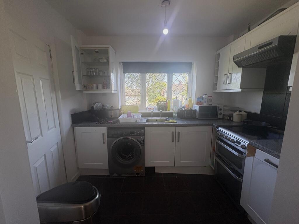 Additional image 8 of Blackberry Lane, B74