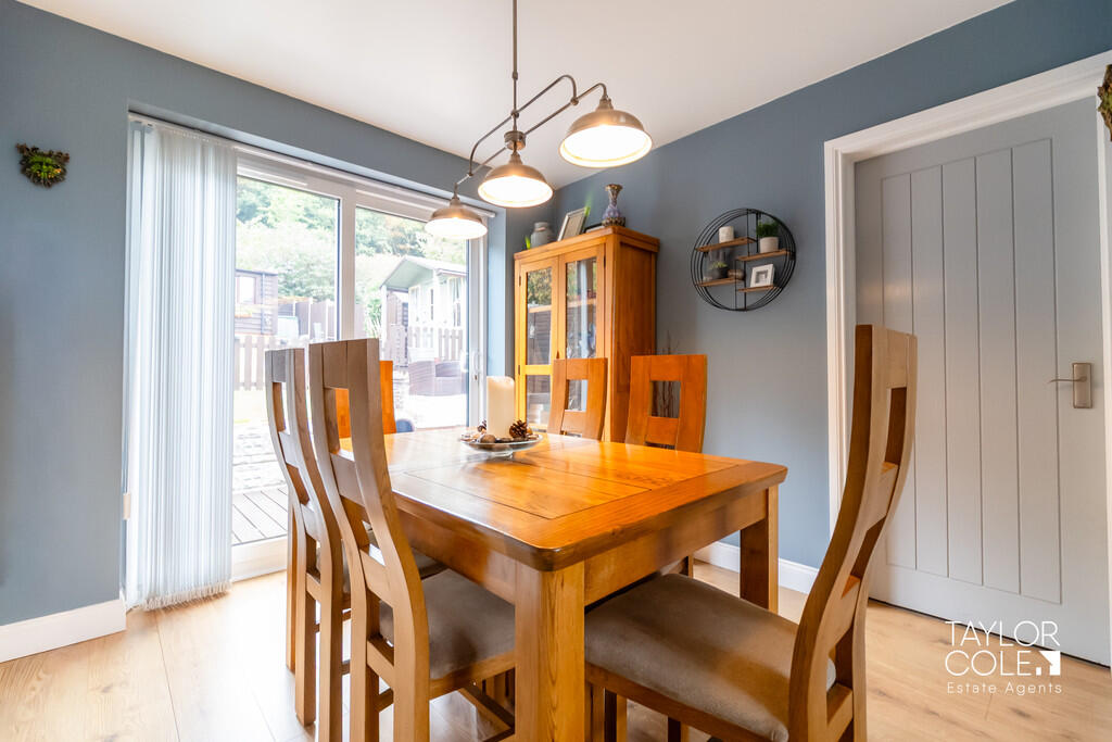 Additional image 8 of Watling Street, Hints