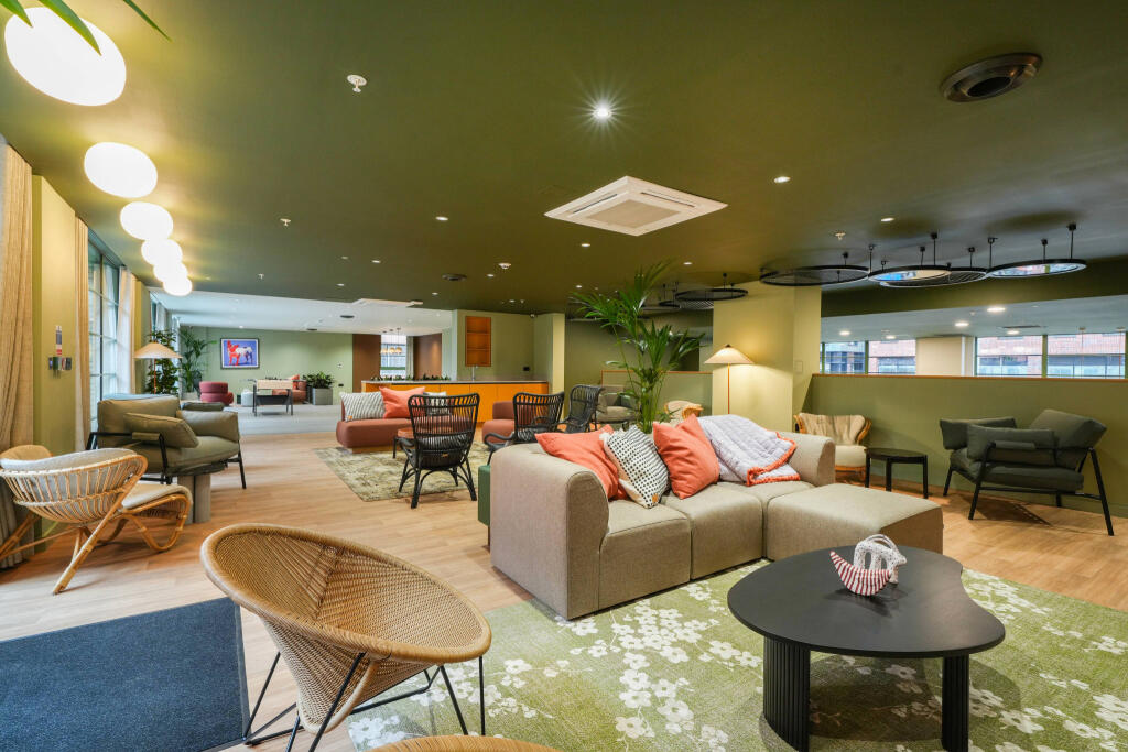 Additional image 4 of Guild Point