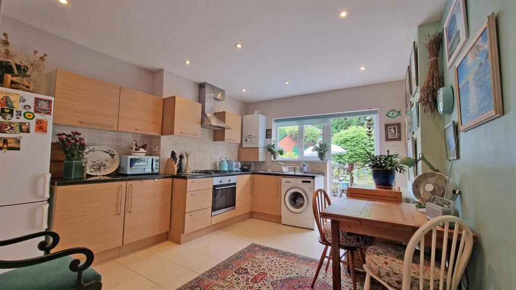 Additional image 5 of May Lane, Hollywood