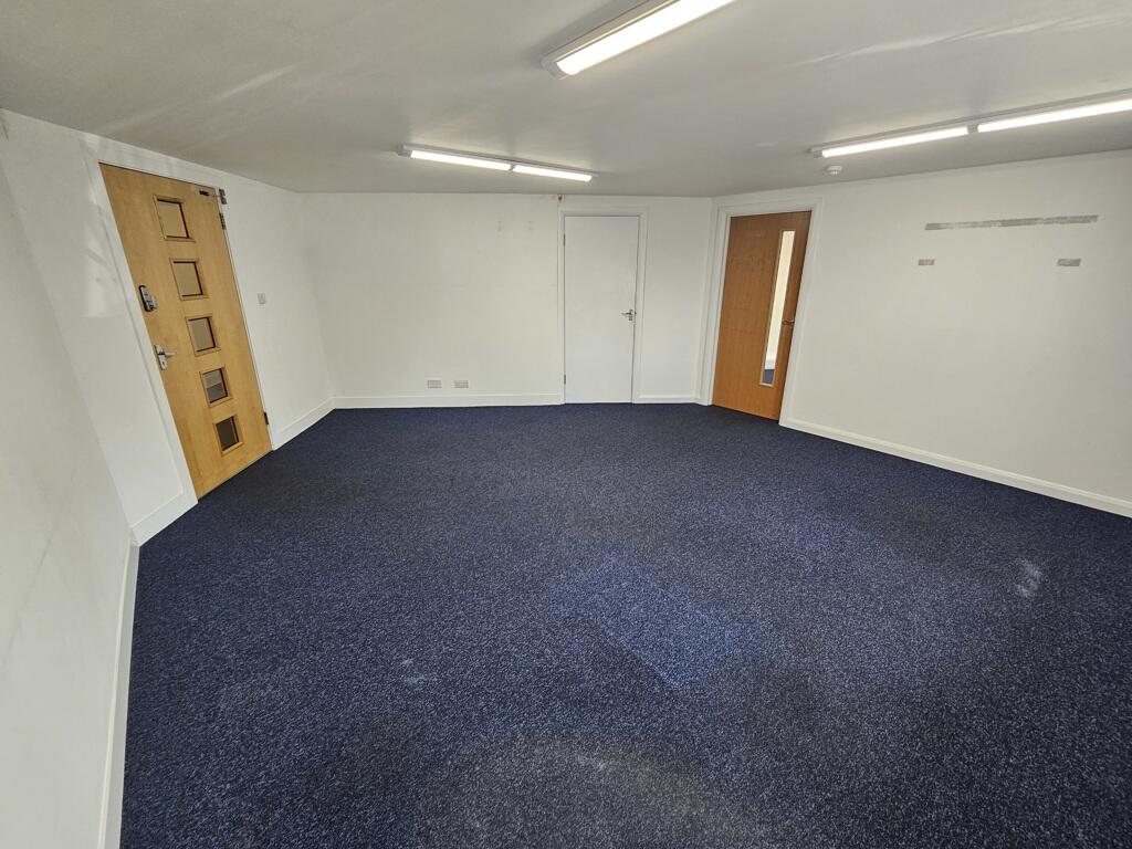 Additional image 13 of Unit 15-16, Aston Fields Industrial Estate, Aston Road, Bromsgrove, Worcestershire, B60