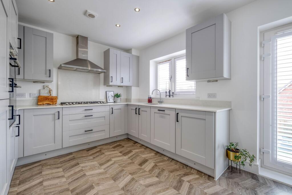 Additional image 4 of Groveley Lane, Cofton Hackett, B45