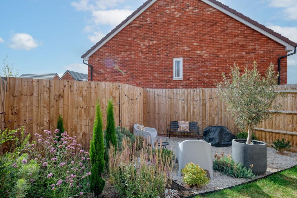 Additional image 30 of Groveley Lane, Cofton Hackett, B45