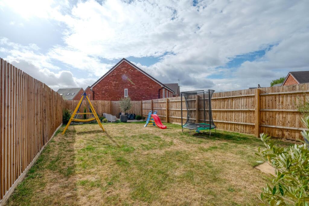 Additional image 28 of Groveley Lane, Cofton Hackett, B45