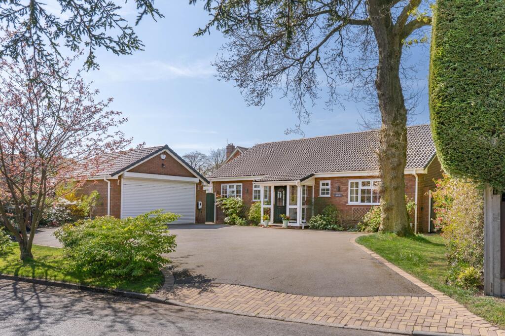 Property image for Pinfield Drive, Barnt Green, B45
