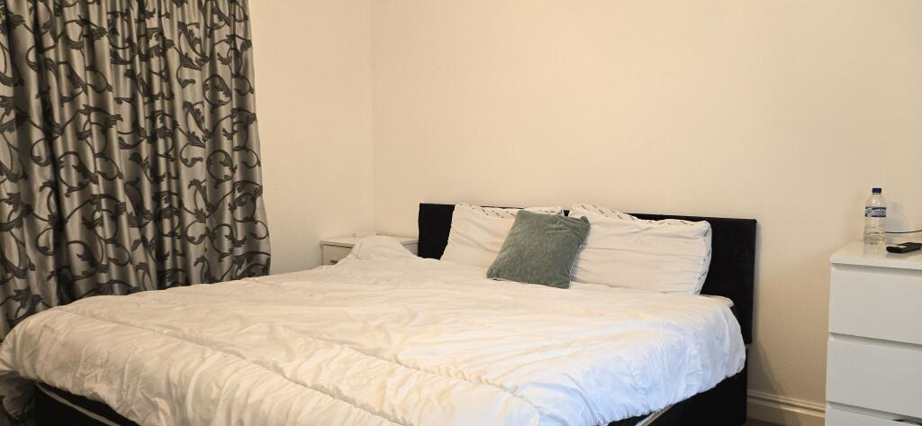 Additional image 12 of Shannon, Tamworth, B77