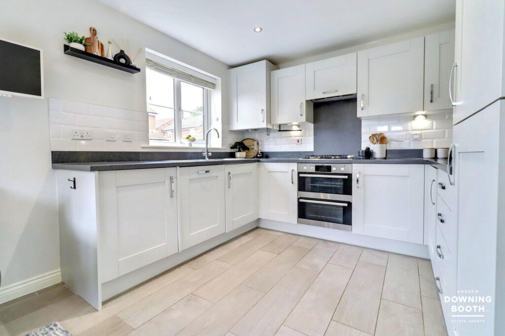Additional image 8 of Carter Close, Tamworth, B79 8UE - Beautifully Presented Detached Home
