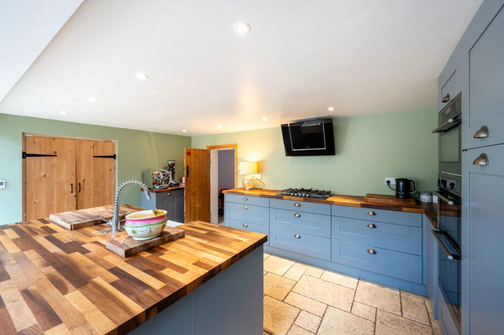 Additional image 10 of Thornhill Road, Sutton Coldfield, B74 3EH