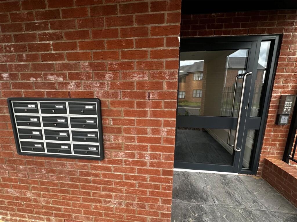 Additional image 12 of The Woodlands, Oldbury, West Midlands, B68