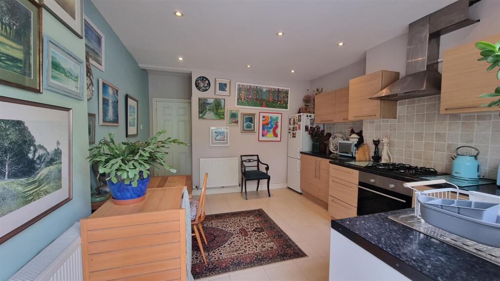 Additional image 4 of May Lane, Hollywood