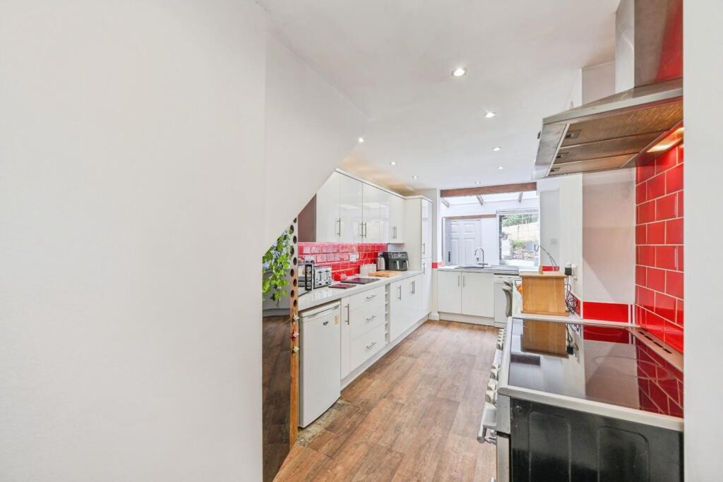 Additional image 8 of Woodlands Close, Dordon, Tamworth, Warwickshire