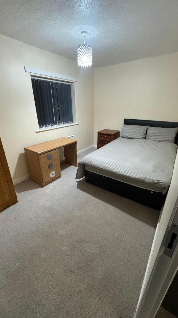 Property image for 2X Rooms Available, Bishop Close, Longbridge, B45