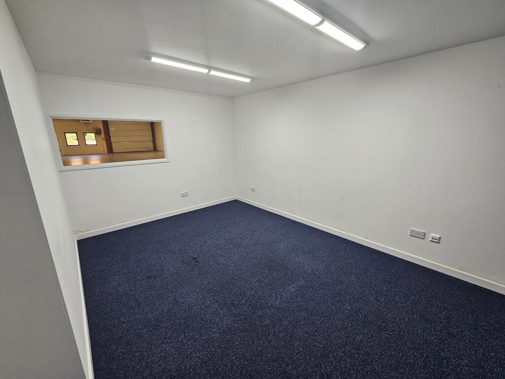 Additional image 6 of Unit 17, Aston Fields Industrial Estate, Aston Road, Bromsgrove, Worcestershire, B60