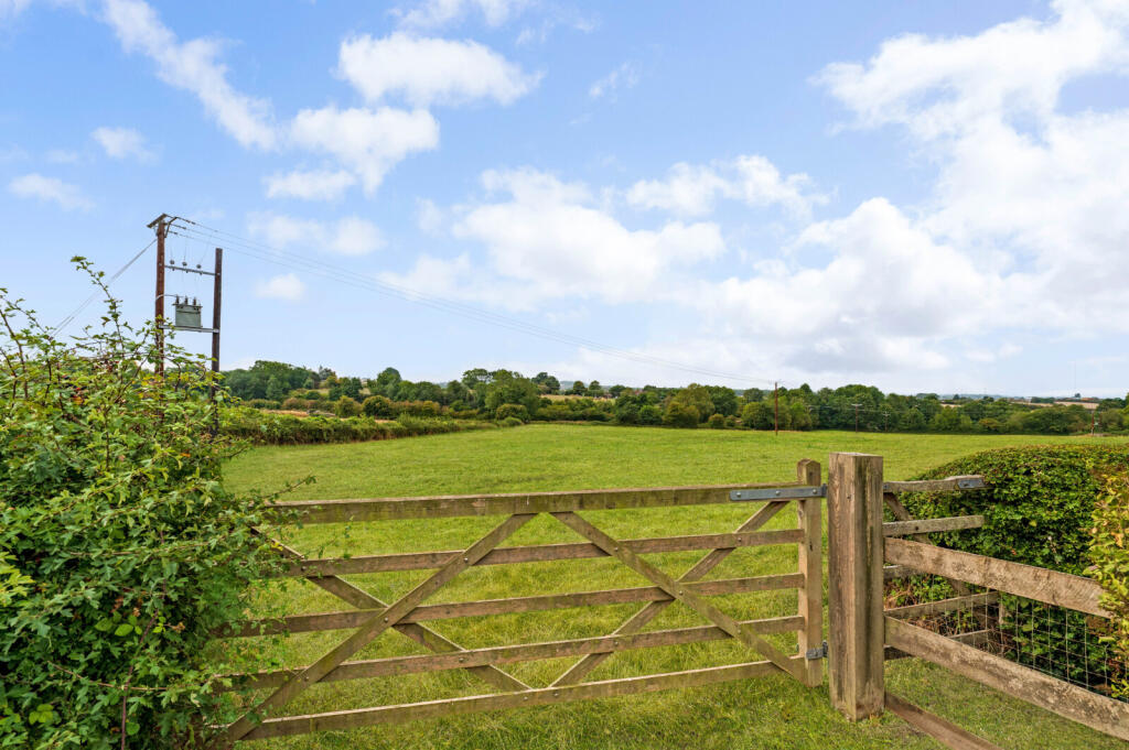 Additional image 17 of Stoke Pound, Bromsgrove, Worcestershire