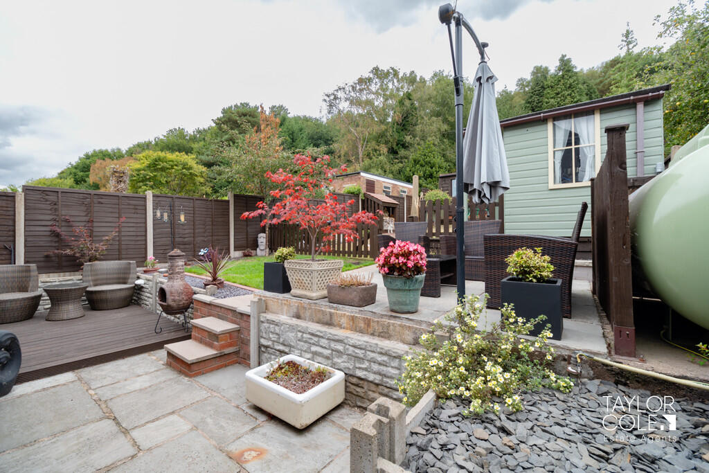 Additional image 23 of Watling Street, Hints