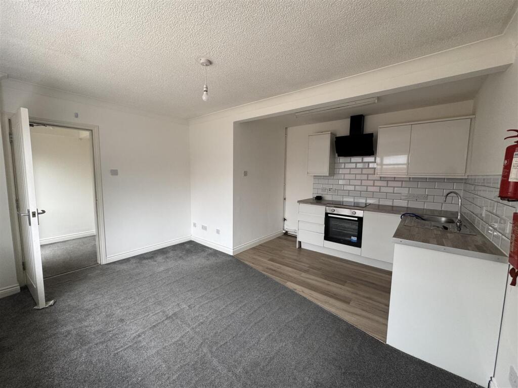 Additional image 4 of Spinners End Drive, Cradley Heath, West Midlands