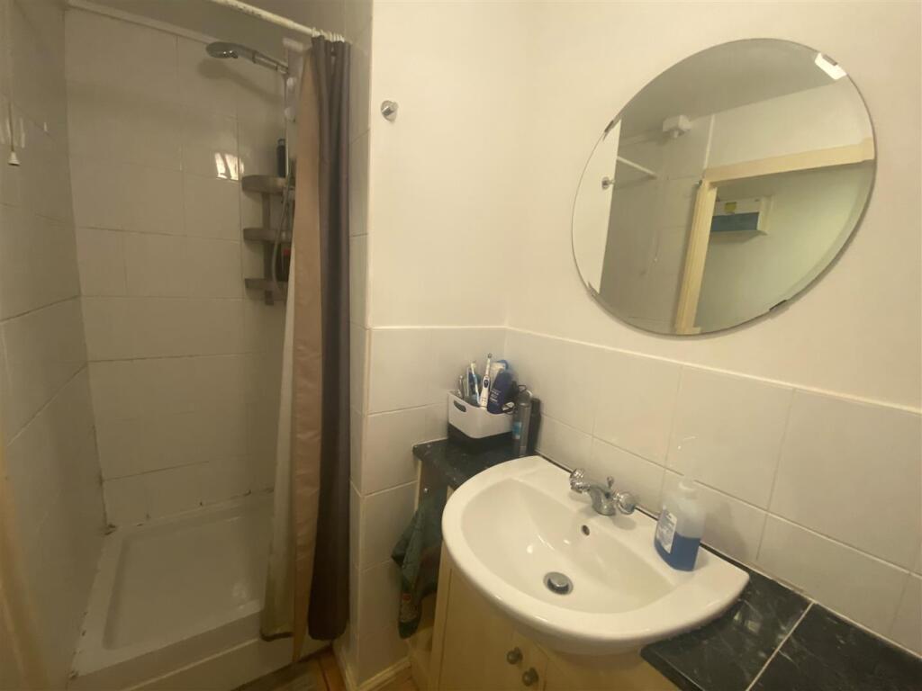 Additional image 6 of Newhall Farm Close, Sutton Coldfield, West Midlands