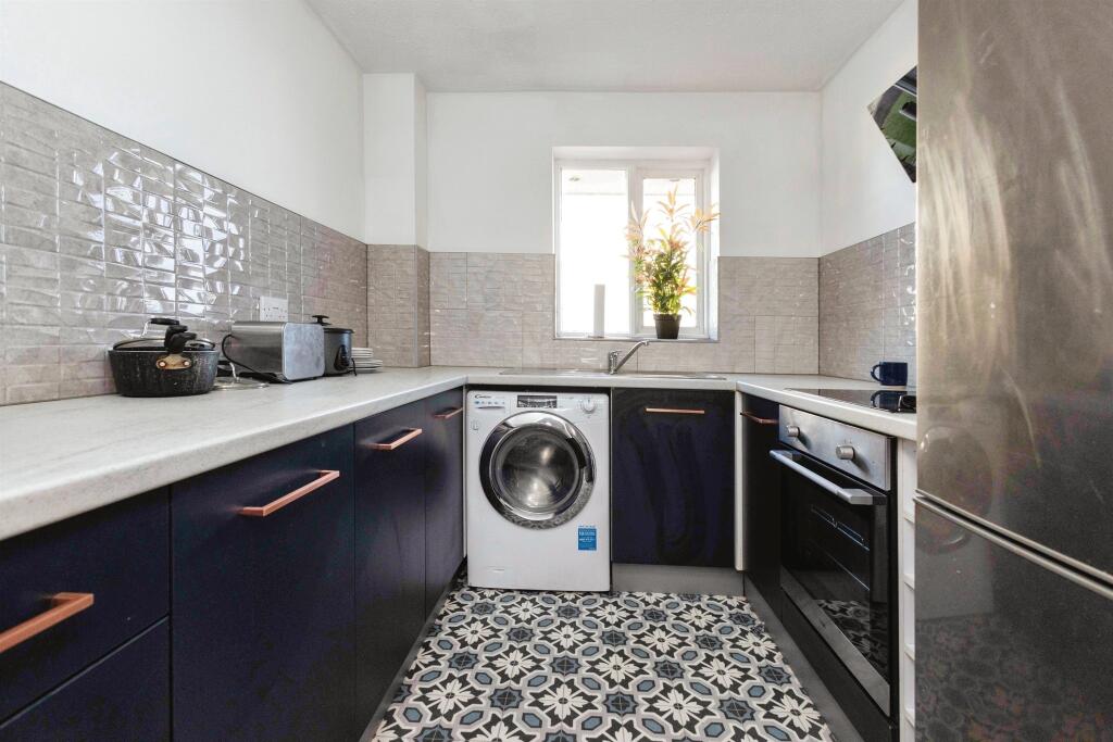 Additional image 3 of The Moorings, Oldbury