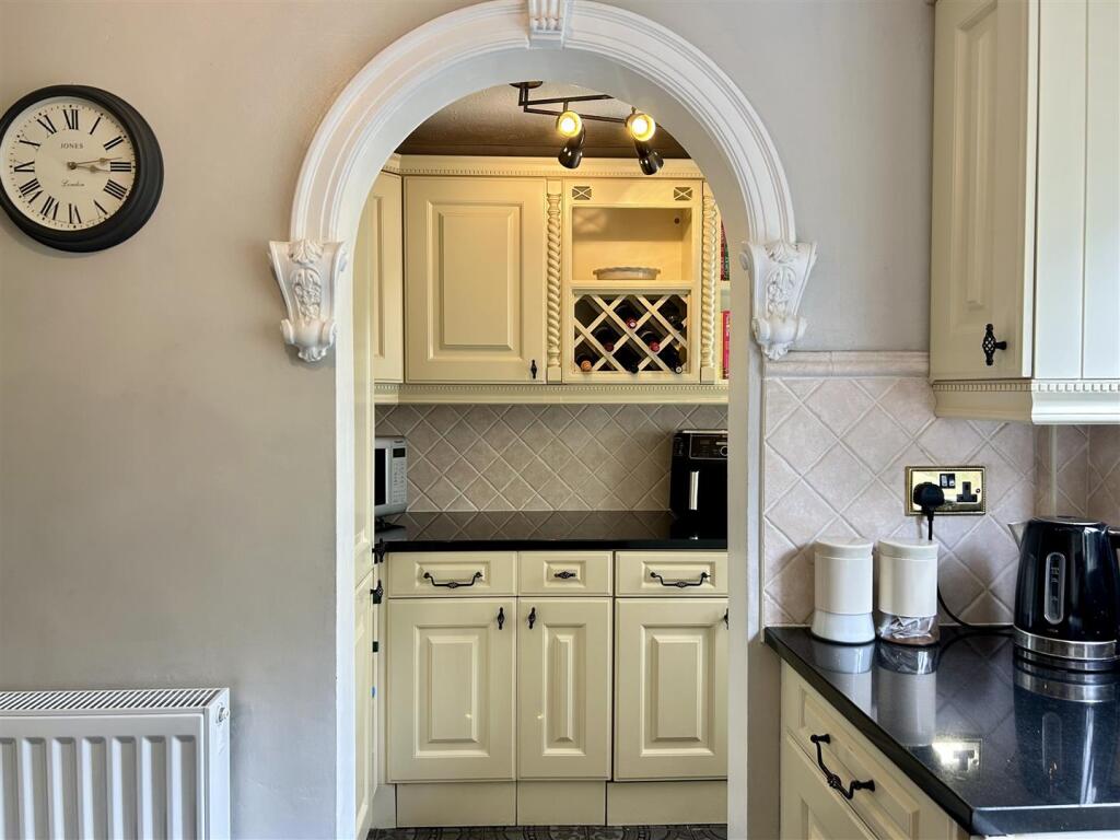 Additional image 9 of Ross, Rowley Regis