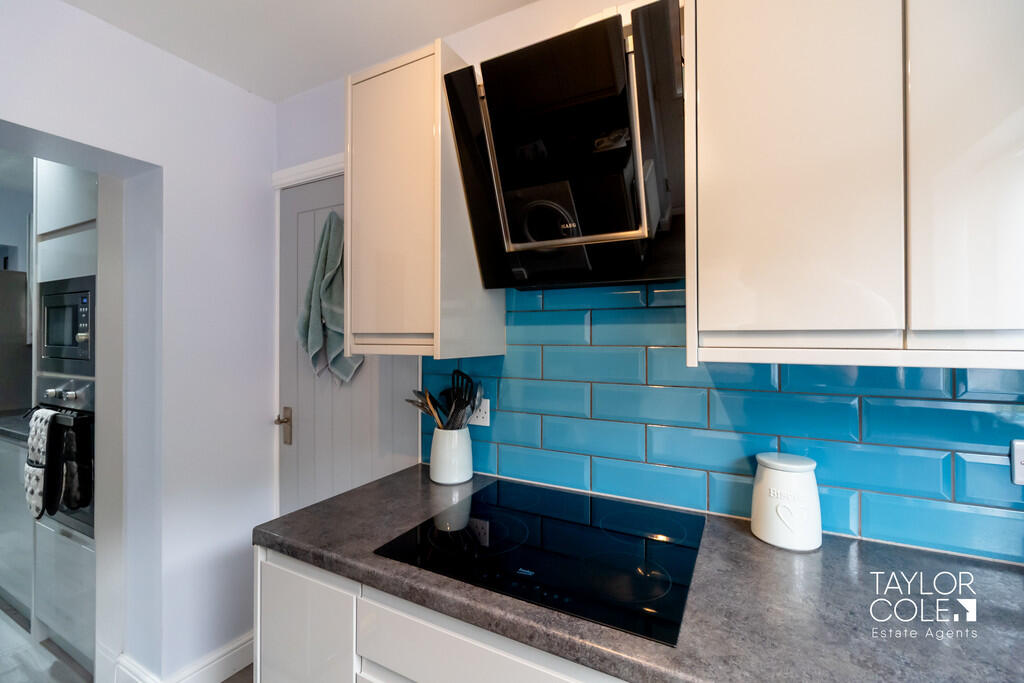 Additional image 14 of Watling Street, Hints