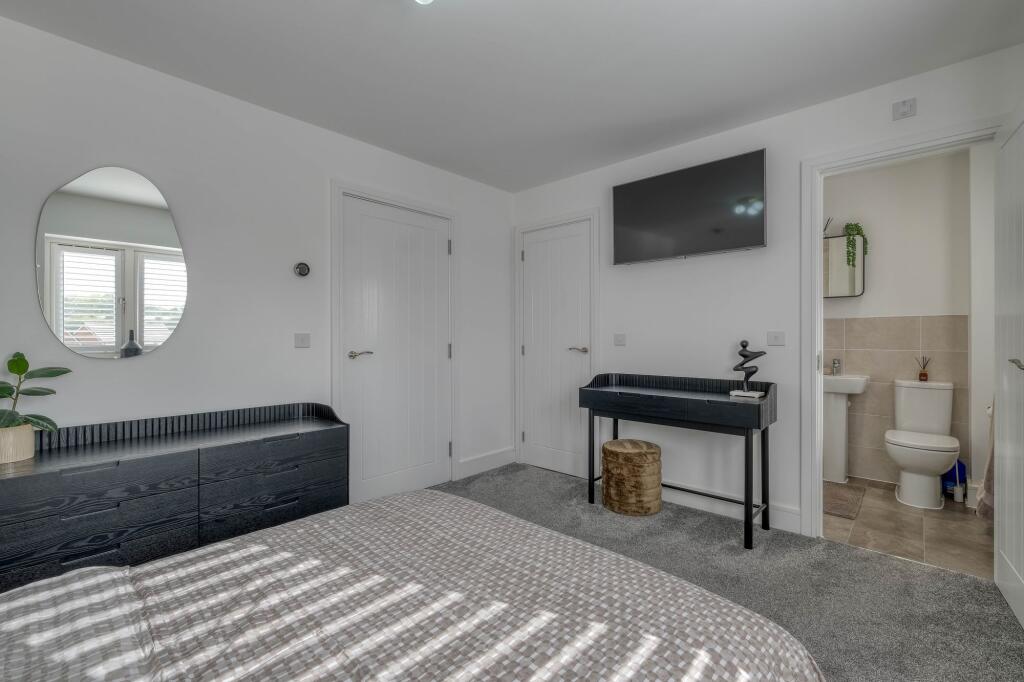 Additional image 20 of Groveley Lane, Cofton Hackett, B45