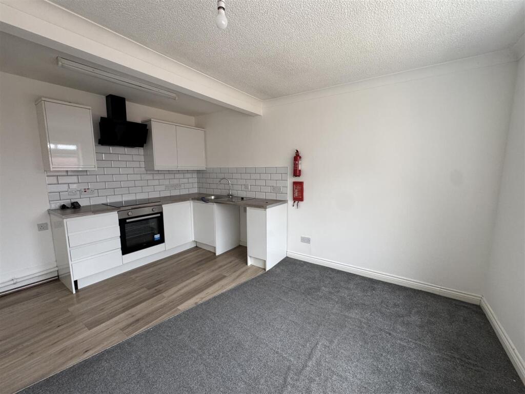 Additional image 2 of Spinners End Drive, Cradley Heath, West Midlands