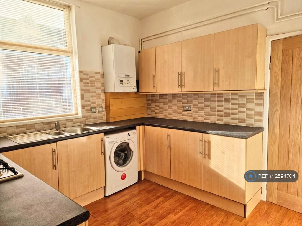 Additional image 31 of Vicarage Road, Smethwick, B67